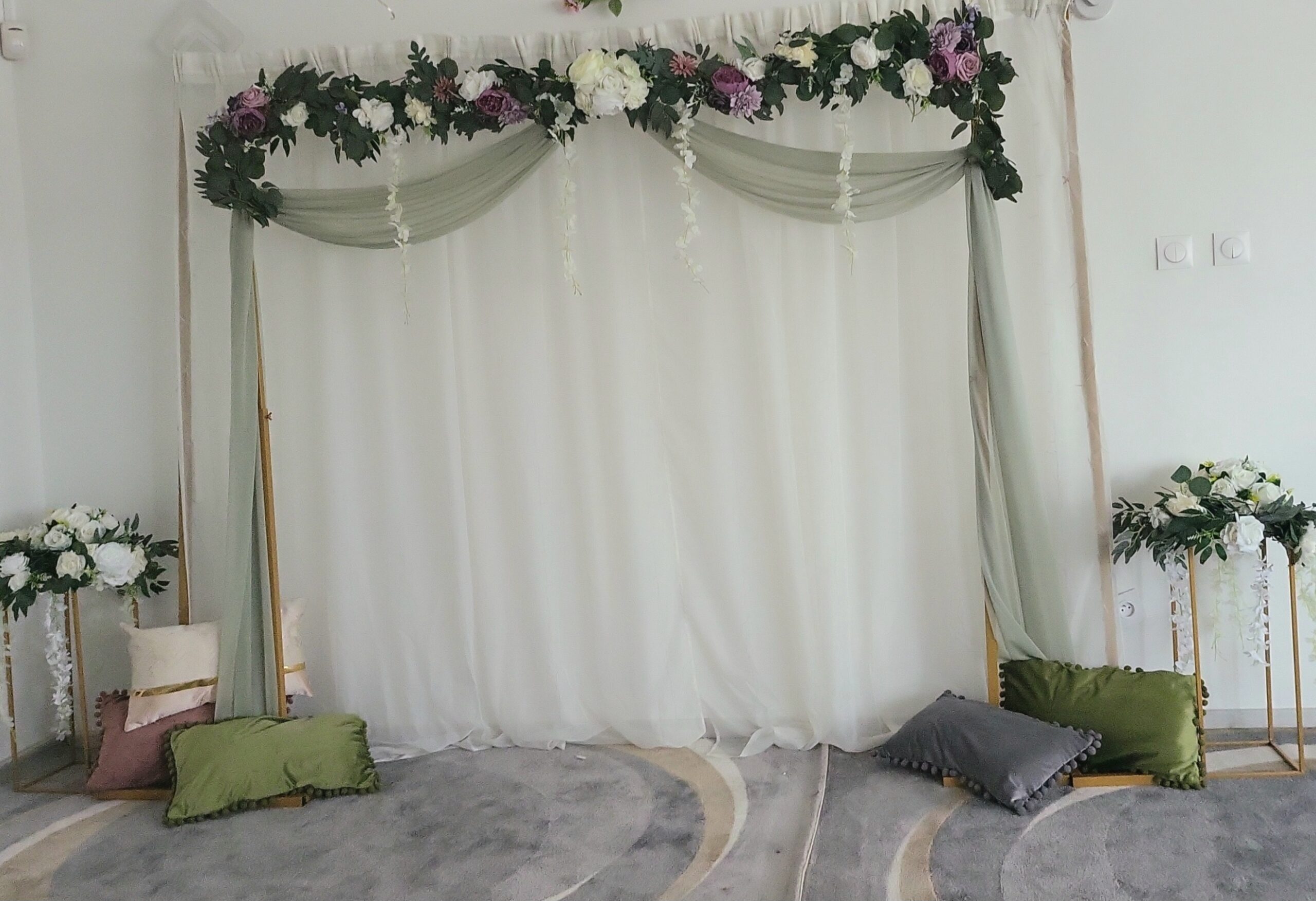 ARCHE DE MARIAGE DECOREE 2M*2M AVEC ARCHE 3X3 VOILEE